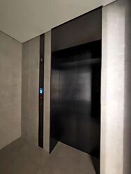 Hongkong Street (D1), Office #618137041